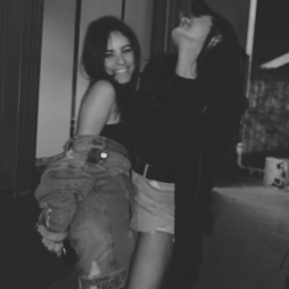 Meet your Posher, Caroline - Picture 5 of 8